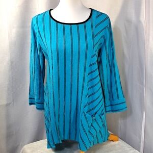 3/$25 ali miles Woman's Top